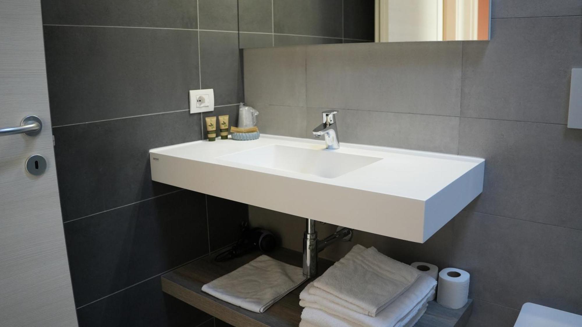 Casa Maria Apartments Riva del Garda Room photo