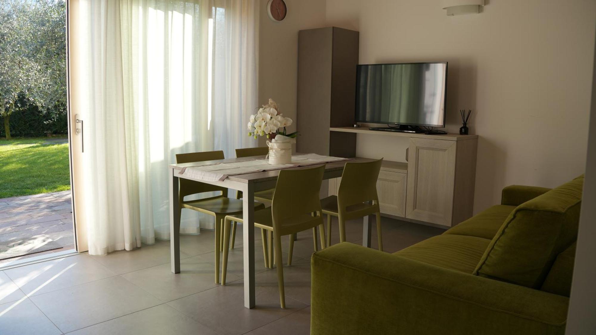 Casa Maria Apartments Riva del Garda Room photo