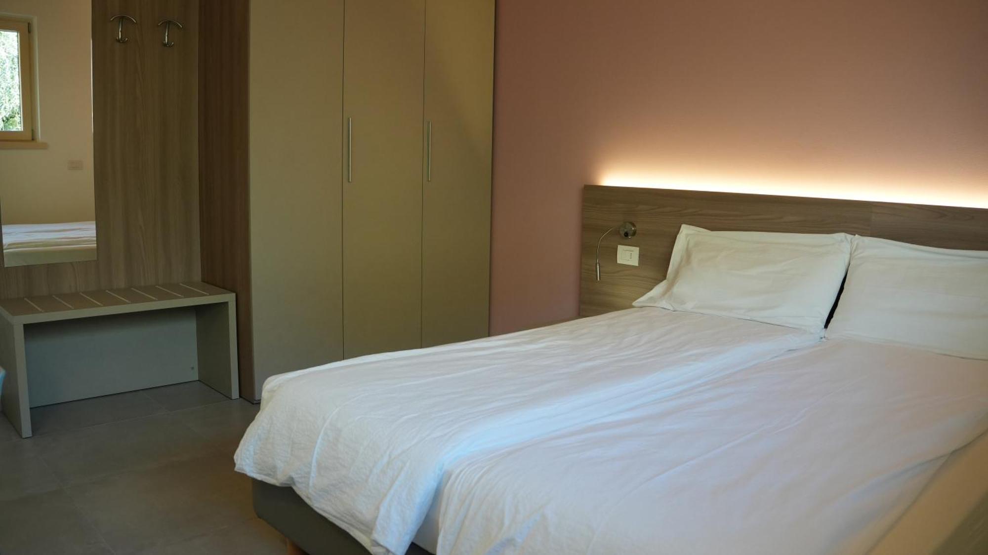 Casa Maria Apartments Riva del Garda Room photo
